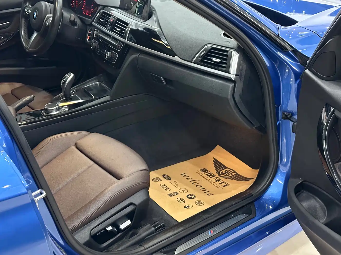 BMW 3 Series 2019 320Li M Sport Package фото 18
