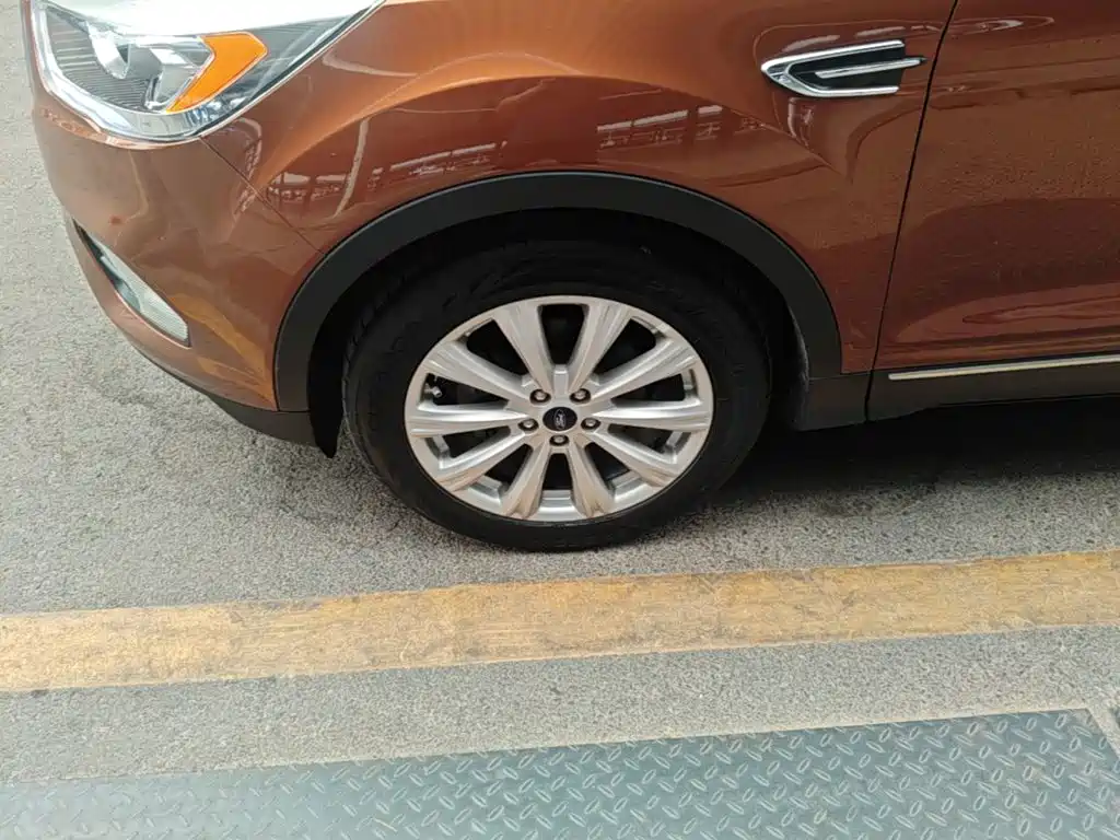 Фото 23 - Ford Kuga