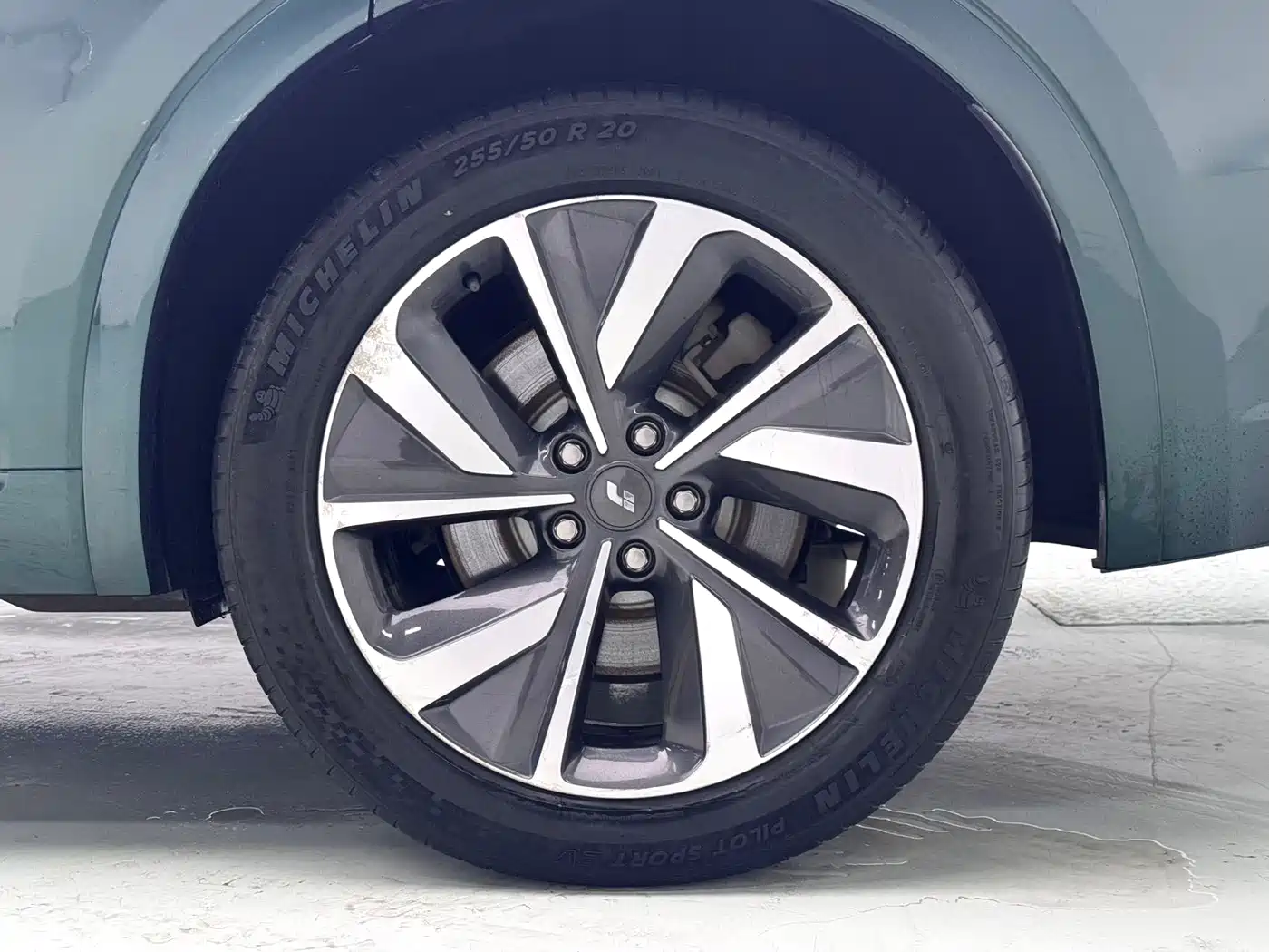 Li Auto Li ONE 2022 2021 Extended Range 6-Seater
