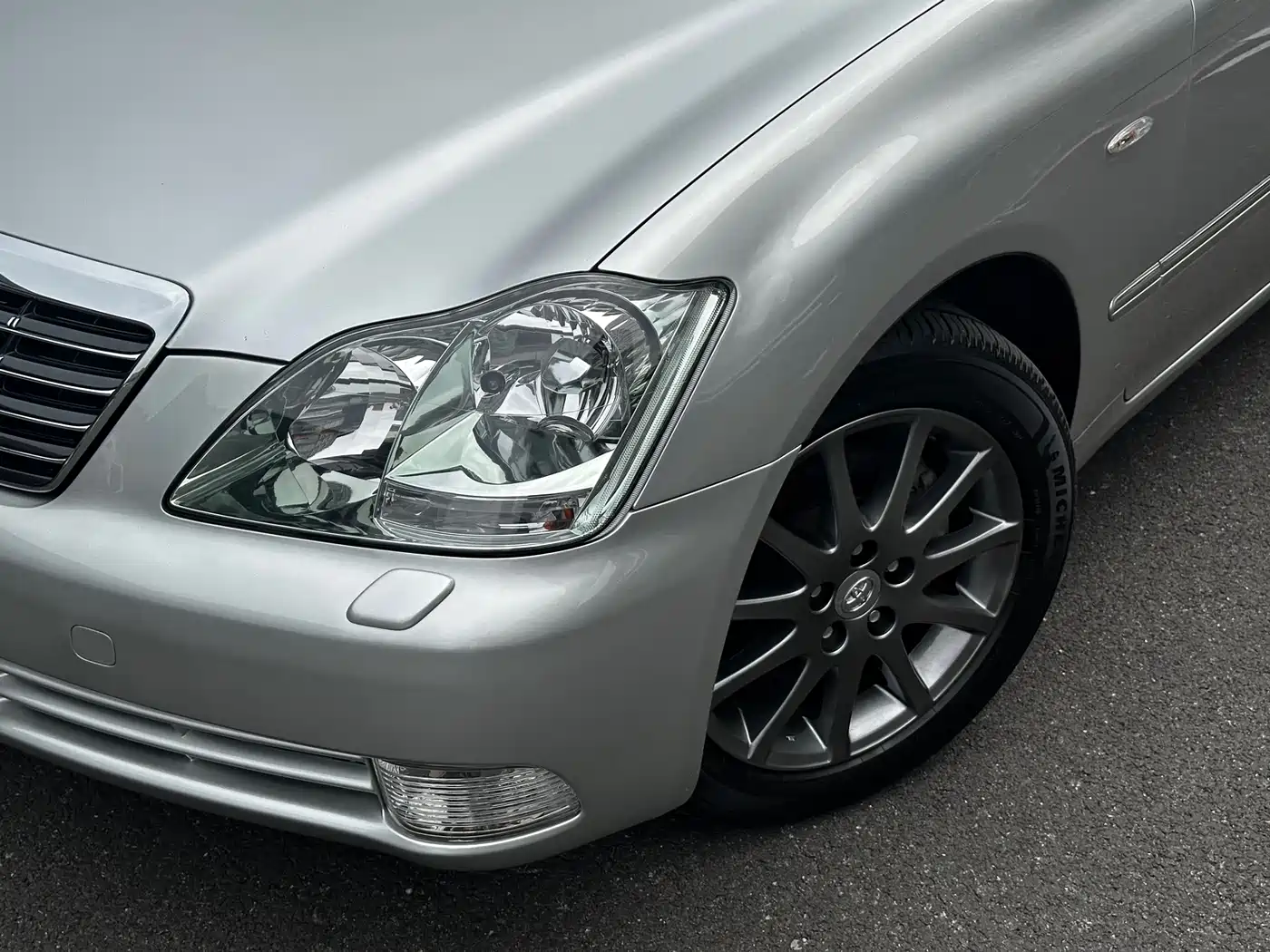 Toyota Crown 2009 2.5L Royal Special Navigation Edition фото 4