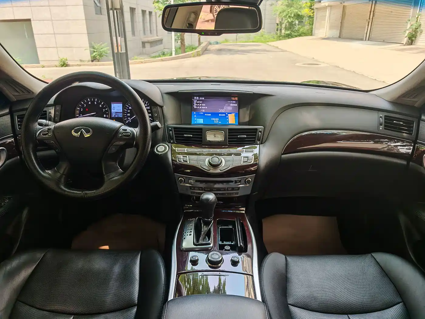 Infiniti M Series 2012 2011 M37