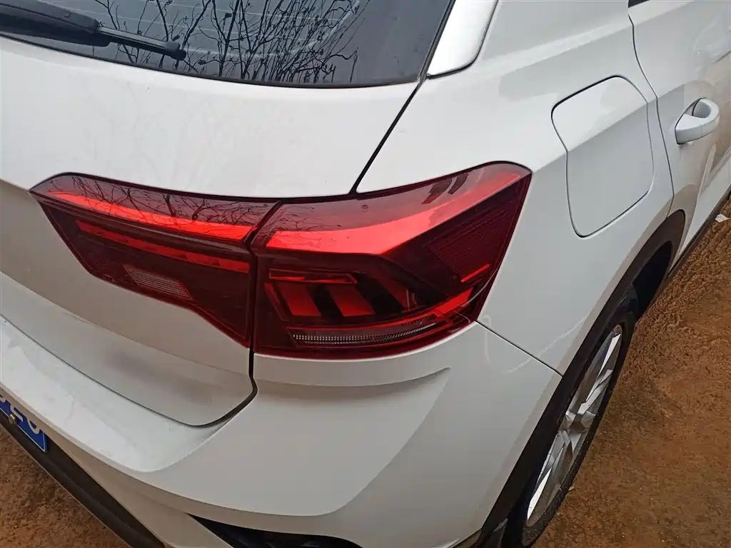 Volkswagen T-ROC 2021 Facelift 280TSI DSG 2WD Elite Smart Connect Edition фото 24