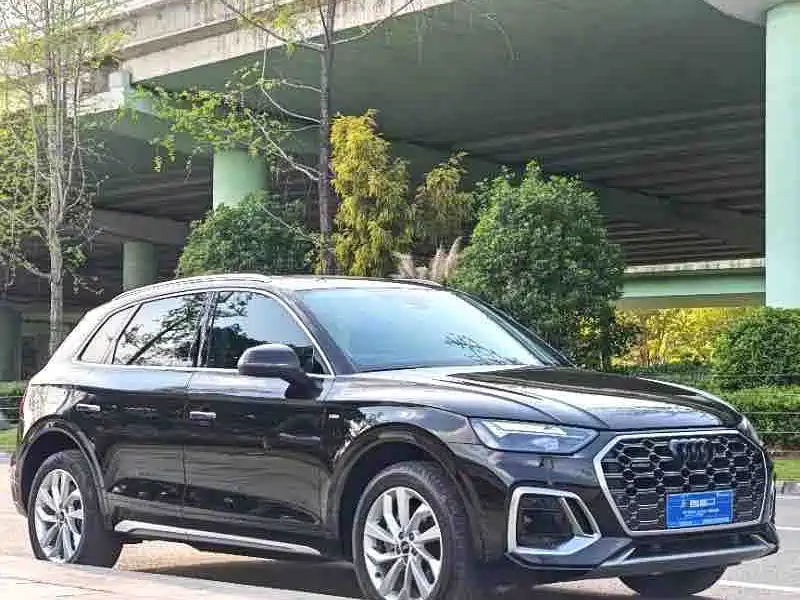 Фото 3 - Audi Q5L