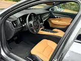 Photo 13 - Volvo V90