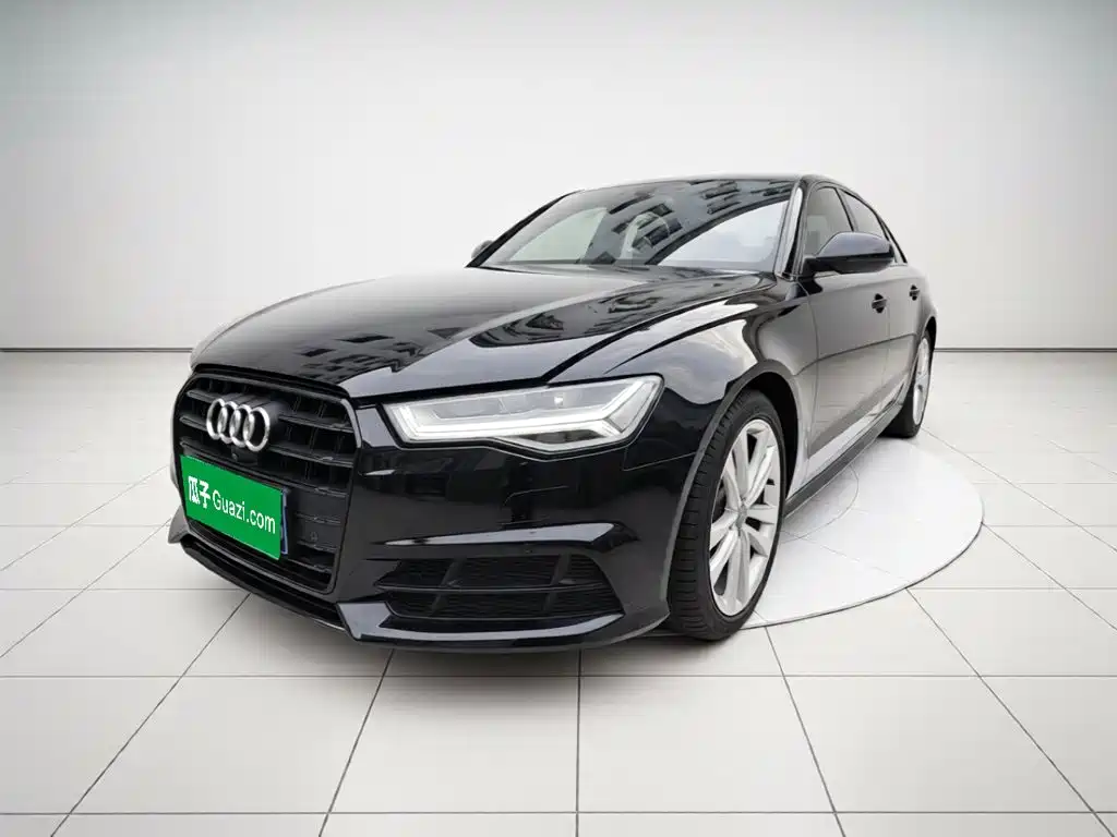 Фото 1 - Audi A6L
