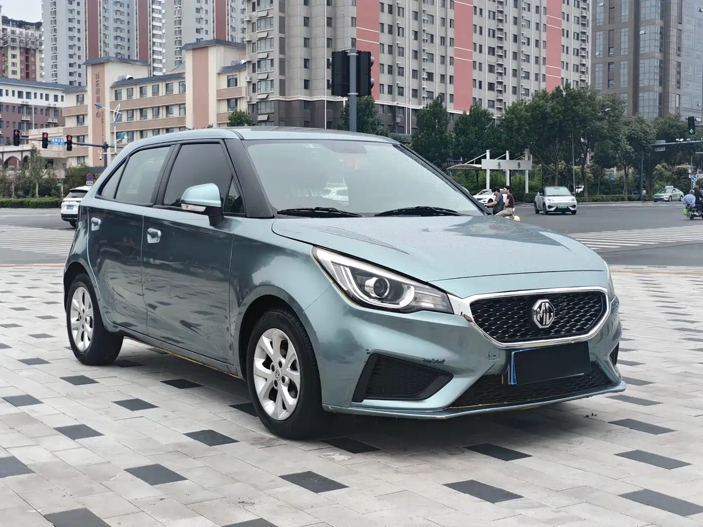 2019 MG 3