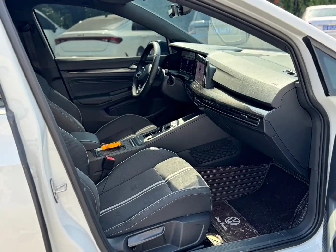 Volkswagen Golf 2023 Facelift 280TSI DSG R-Line Lite фото 12
