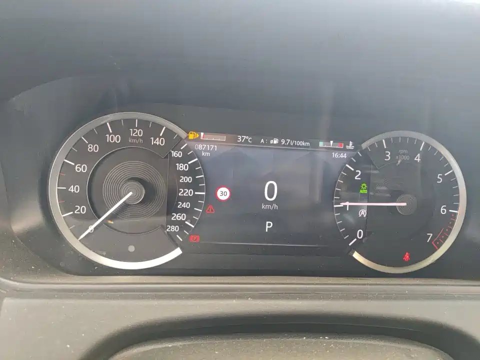 Land Rover Range Rover Velar 2021 P250 фото 6