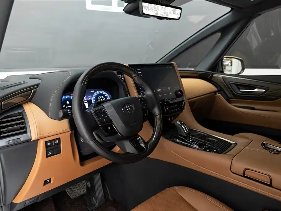 Toyota Alphard 2024 Hybrid 2.5L Ultimate Enjoyment Edition фото 8