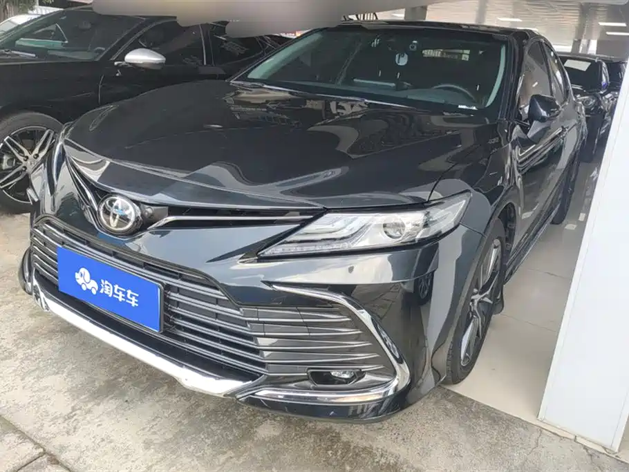 Toyota Camry 2023 2.5G Luxury Edition