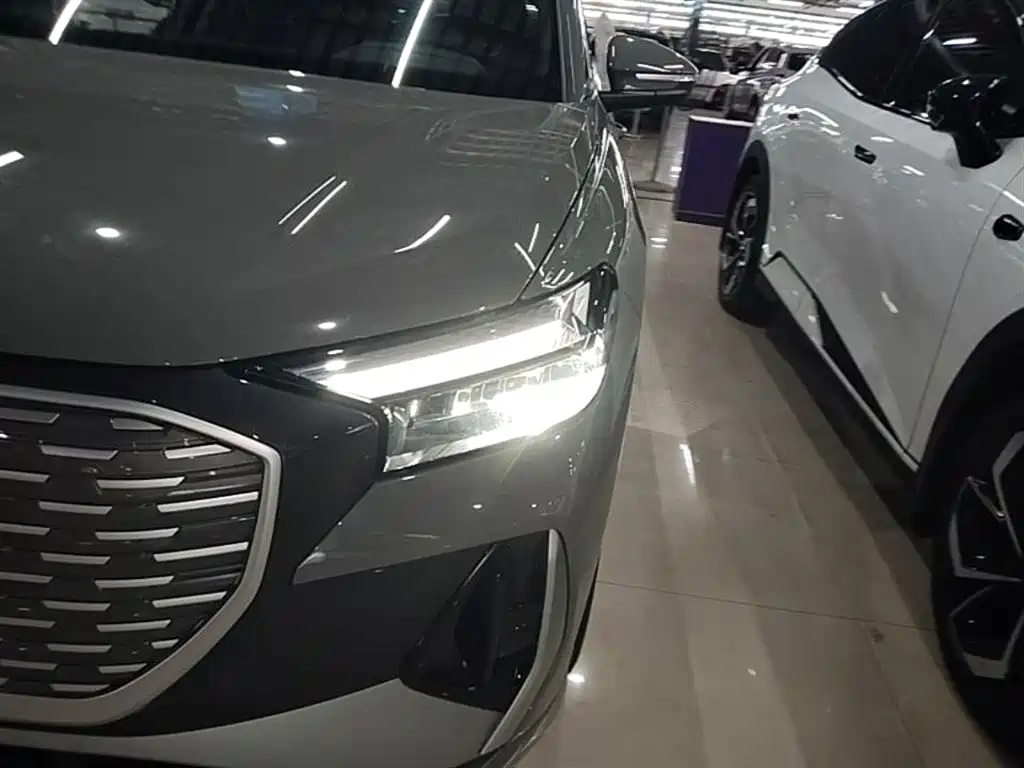 Audi Q4 e-tron 2024 40 e-tron Creation Edition фото 24