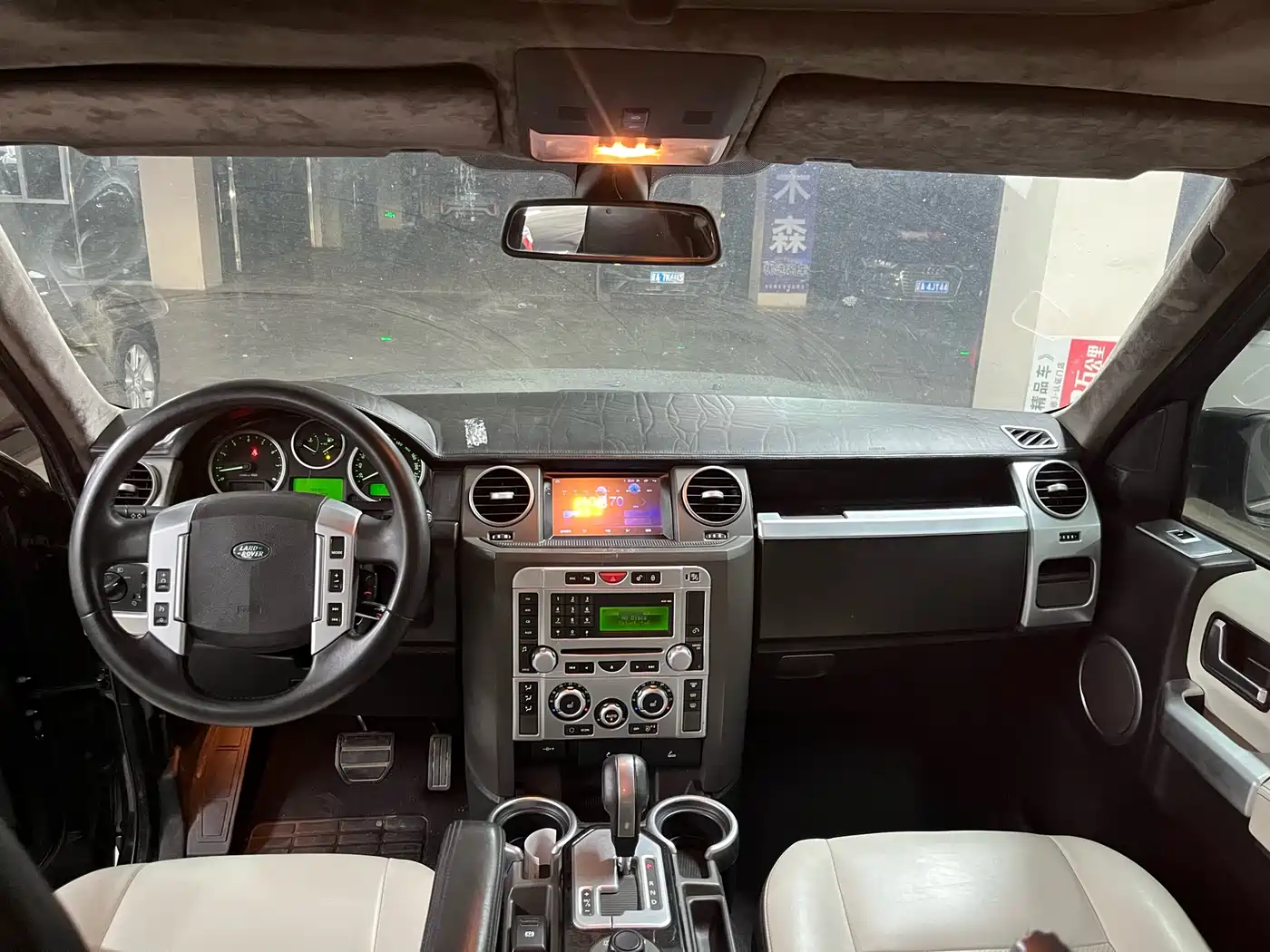 Land Rover Discovery 2005 Model 4.0 SC V6 HSE фото 5