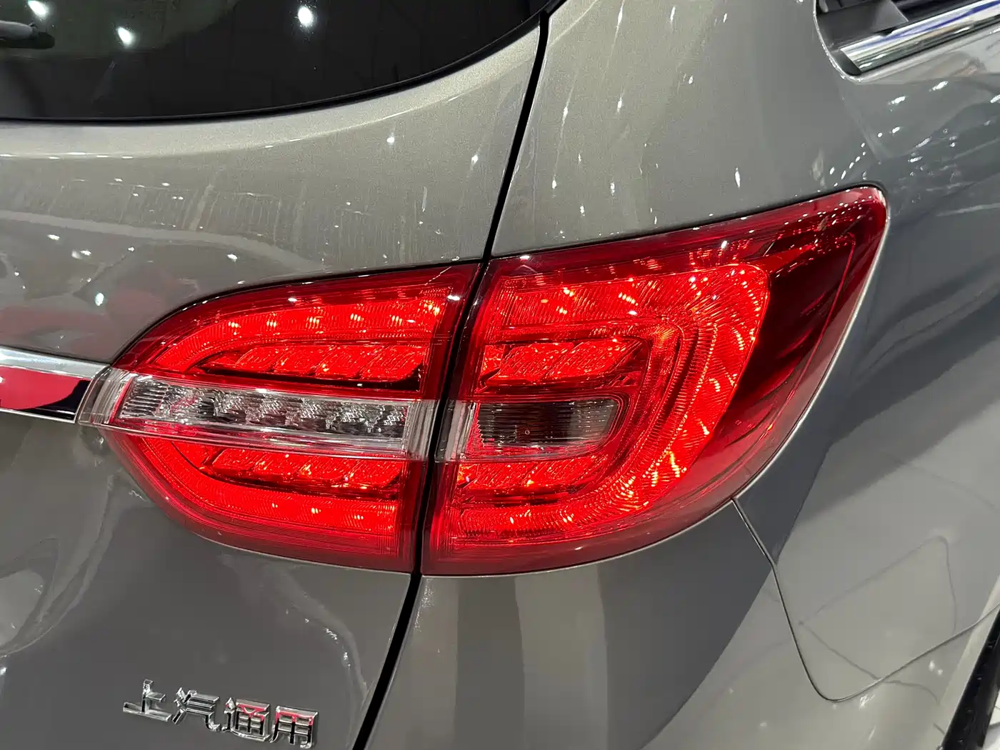 Buick GL8 2018 28T Comfort China VI фото 26
