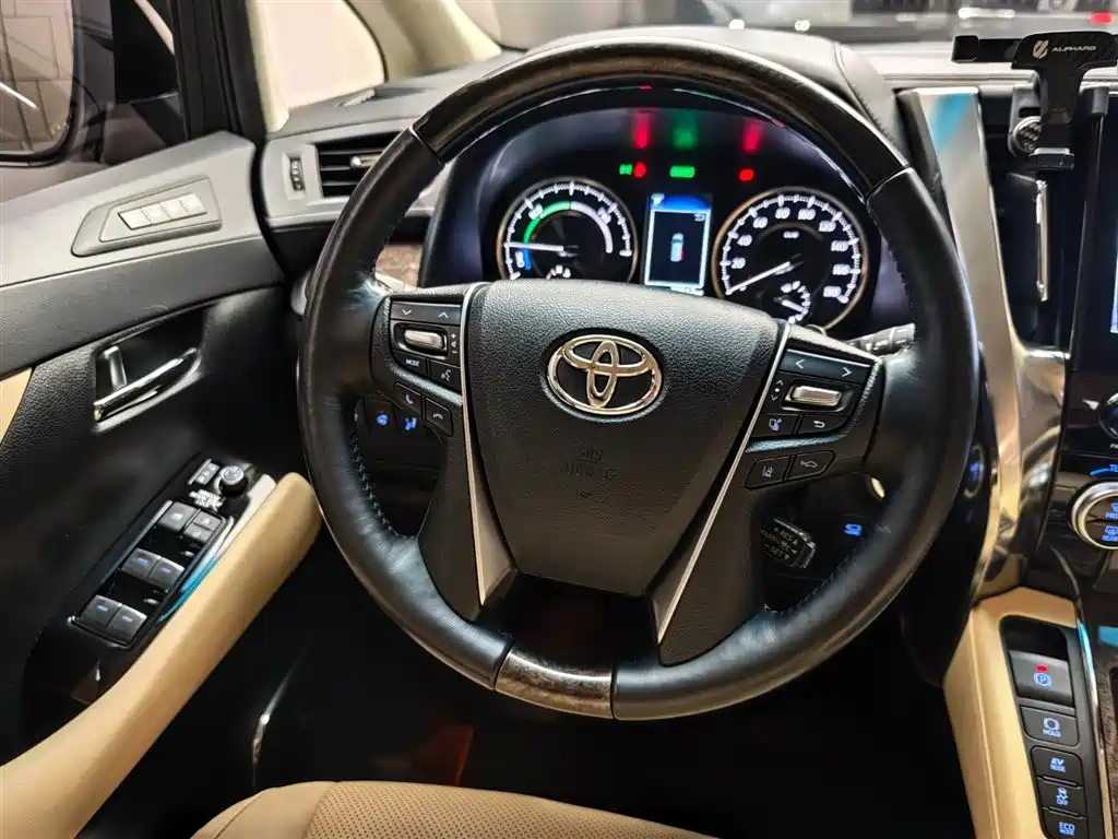Toyota Alphard 2021 Hybrid 2.5L Premium фото 14