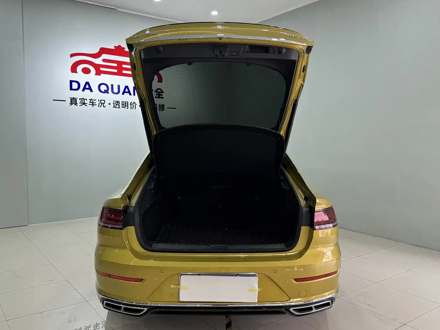 Volkswagen FAW-Volkswagen CC 2021 380TSI Eye-catching Edition 30th Anniversary фото 19