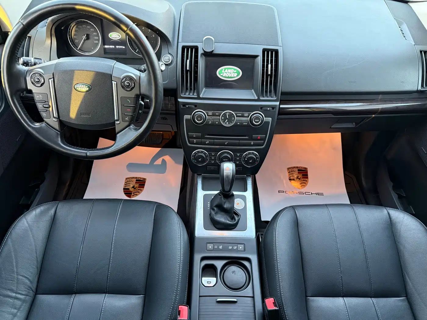 Land Rover Freelander 2 2014 2.0T Si4 SE Gasoline Edition фото 17