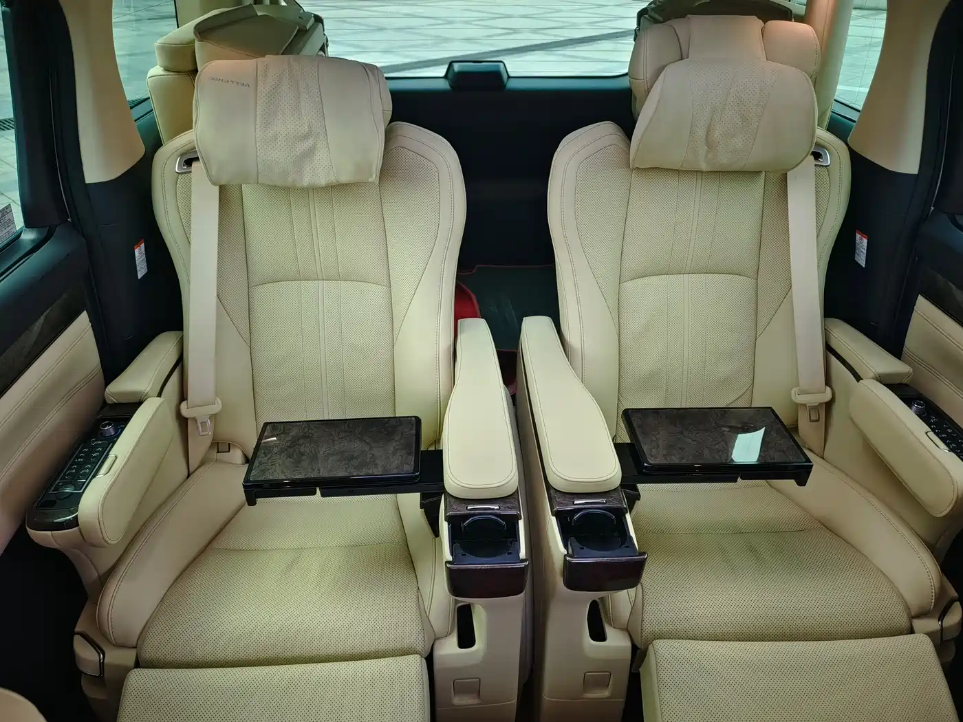 Toyota Vellfire 2023 Crown Hybrid 2.5L HV Ultimate фото 15