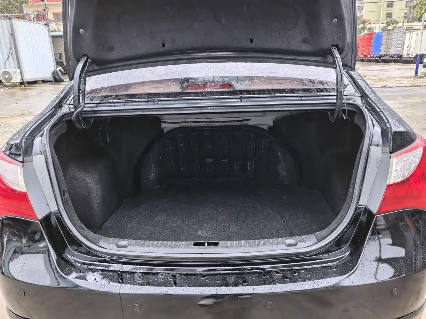 Hyundai Elantra 2011 1.6L Manual Comfort фото 15
