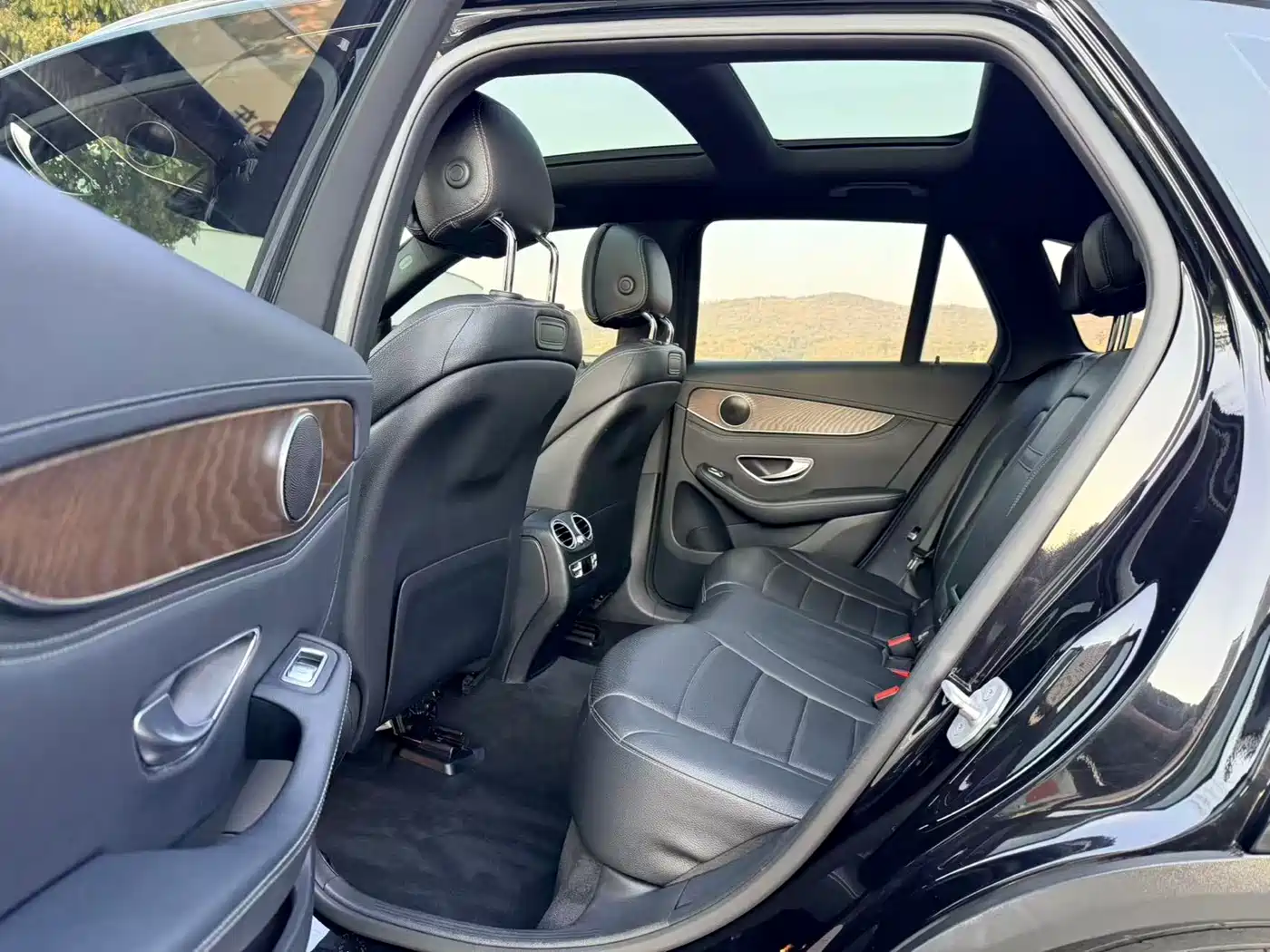 Mercedes-Benz GLC 2016 GLC 300 4MATIC Dynamic фото 8
