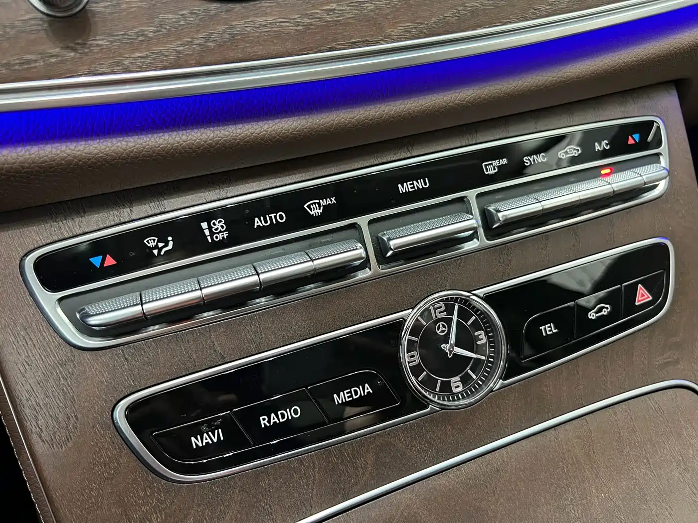Mercedes-Benz E-Class 2020 Facelift E 300 L Exclusive фото 30
