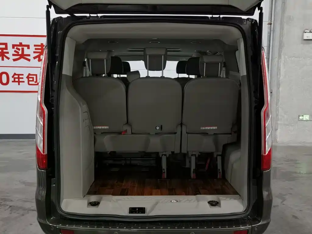 Ford Tourneo 2018 2017 2.0T Automatic Elite Edition