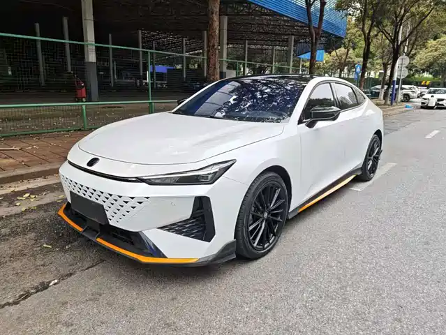 Changan UNI-V 2024