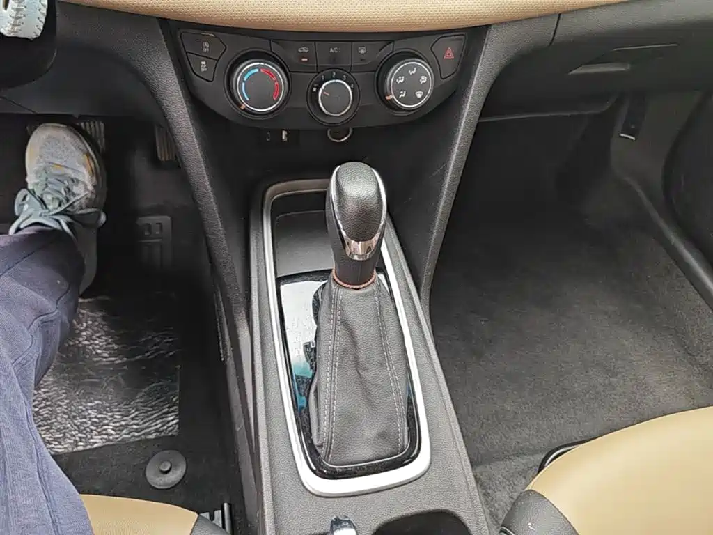 Chevrolet Monza 2022 320 Automatic Enjoyment Sunroof Edition фото 14