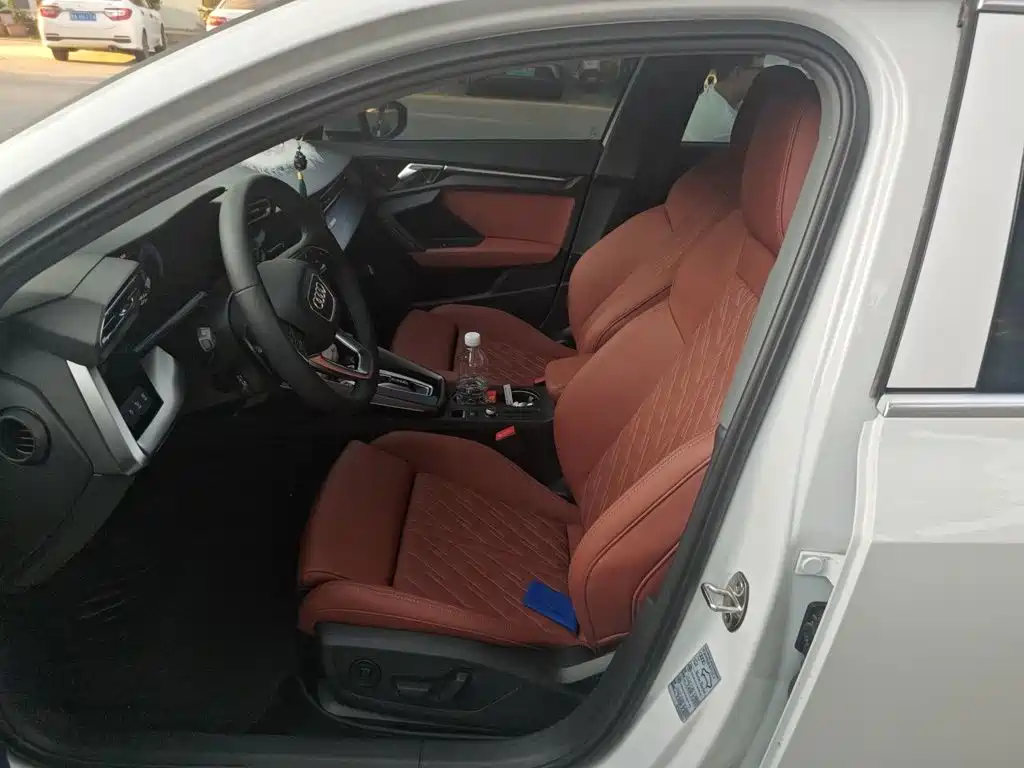Audi A3 2026 2025 Facelift A3L Limousine 35TFSI Flying Spur Premium