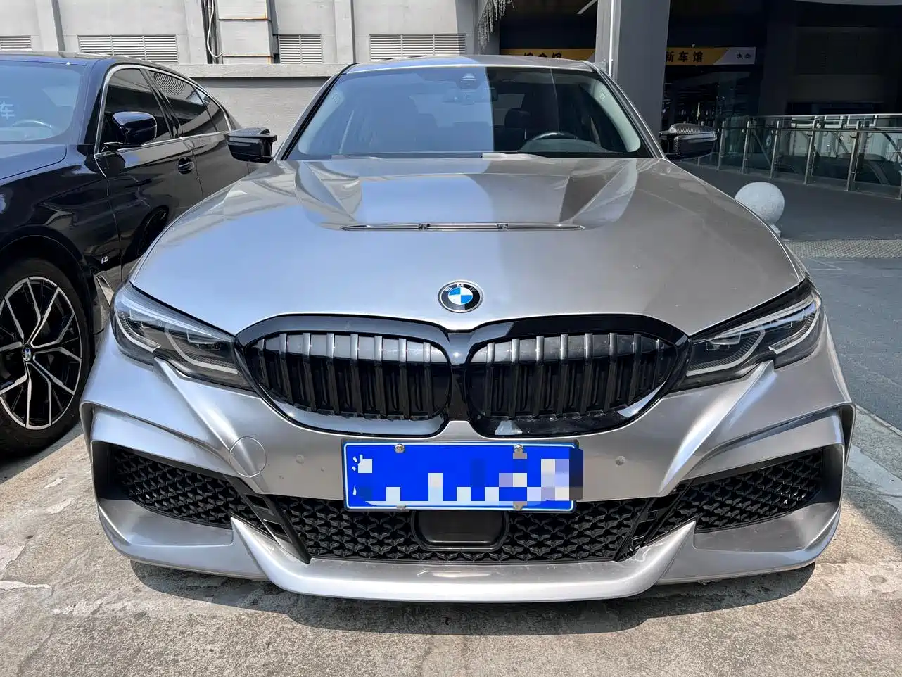 BMW 3 Series 2022 325Li M Sport Shadow Edition фото 3