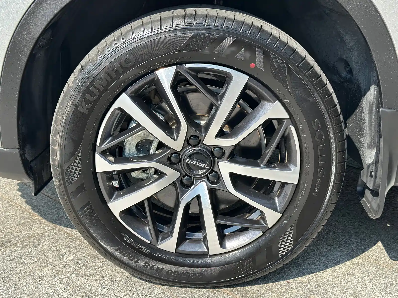 Photo 5 - Haval H6