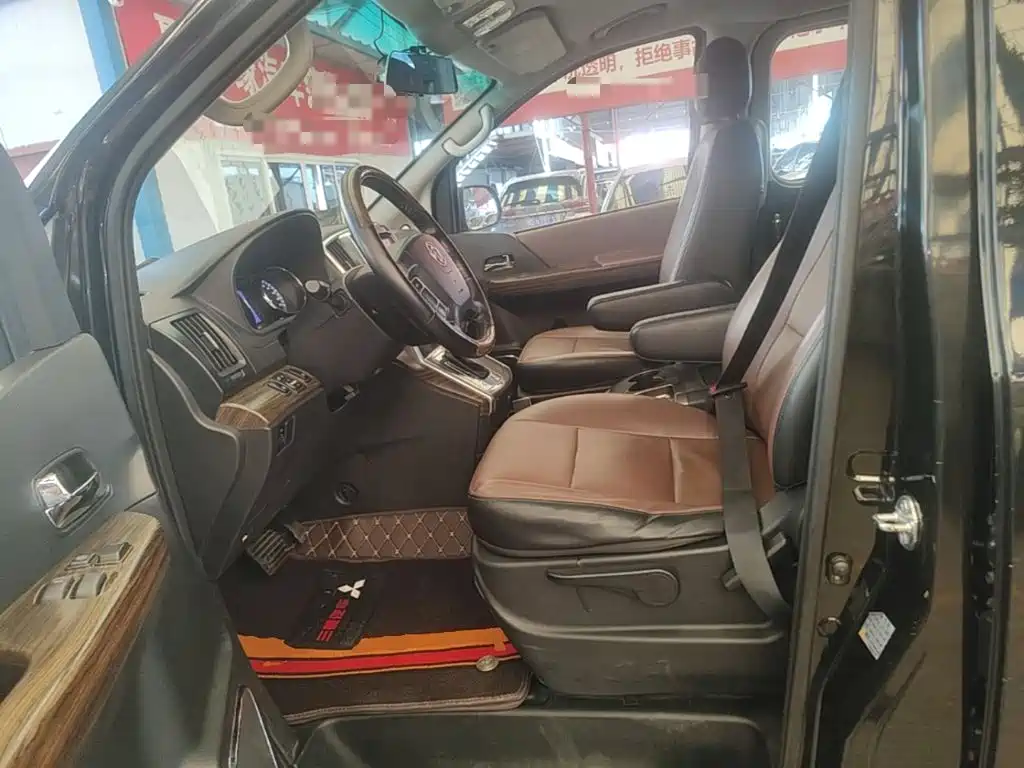 Dongfeng Fengxing Fengxing CM7 2016 2016 2.0T Automatic Luxury
