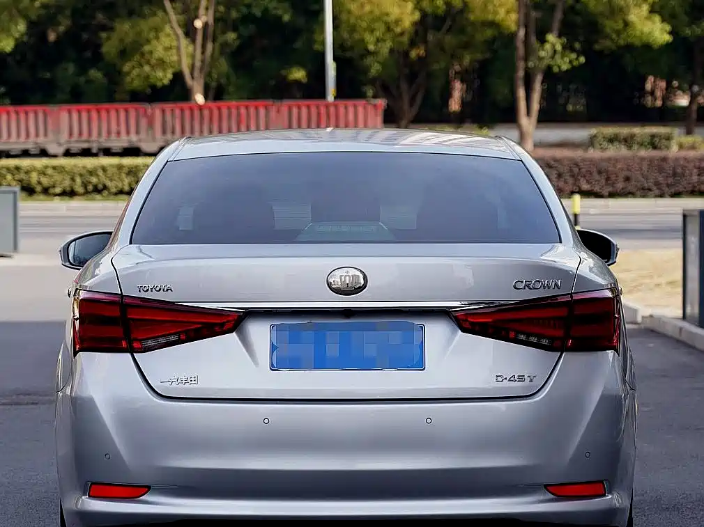 Toyota Crown 2017 2.0T Sport Edition фото 4