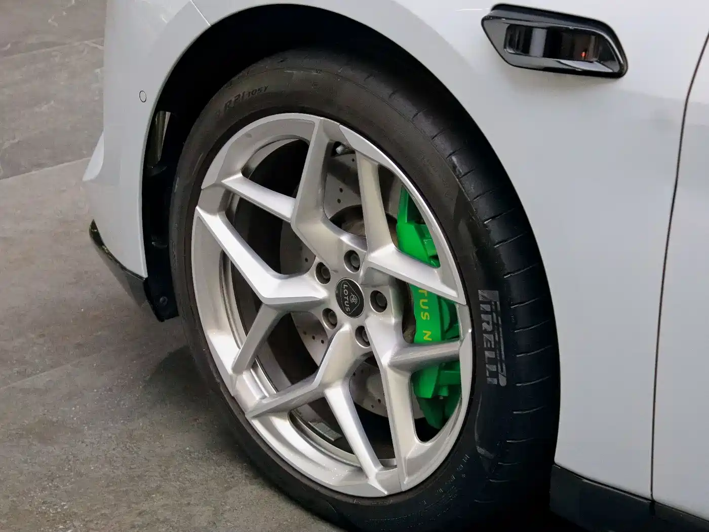Lotus Emeya 2025 2025 900 Performance
