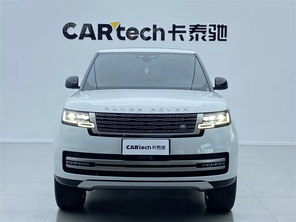 Land Rover Range Rover 2024 3.0 L6 400PS Golden Age Extended 7-Seater фото 2