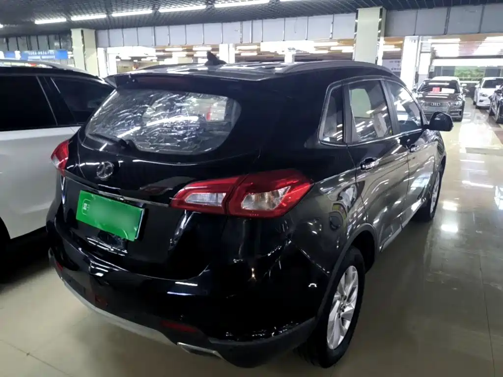 BAIC Senova X65 2015 2015 2.0T Automatic Comfort