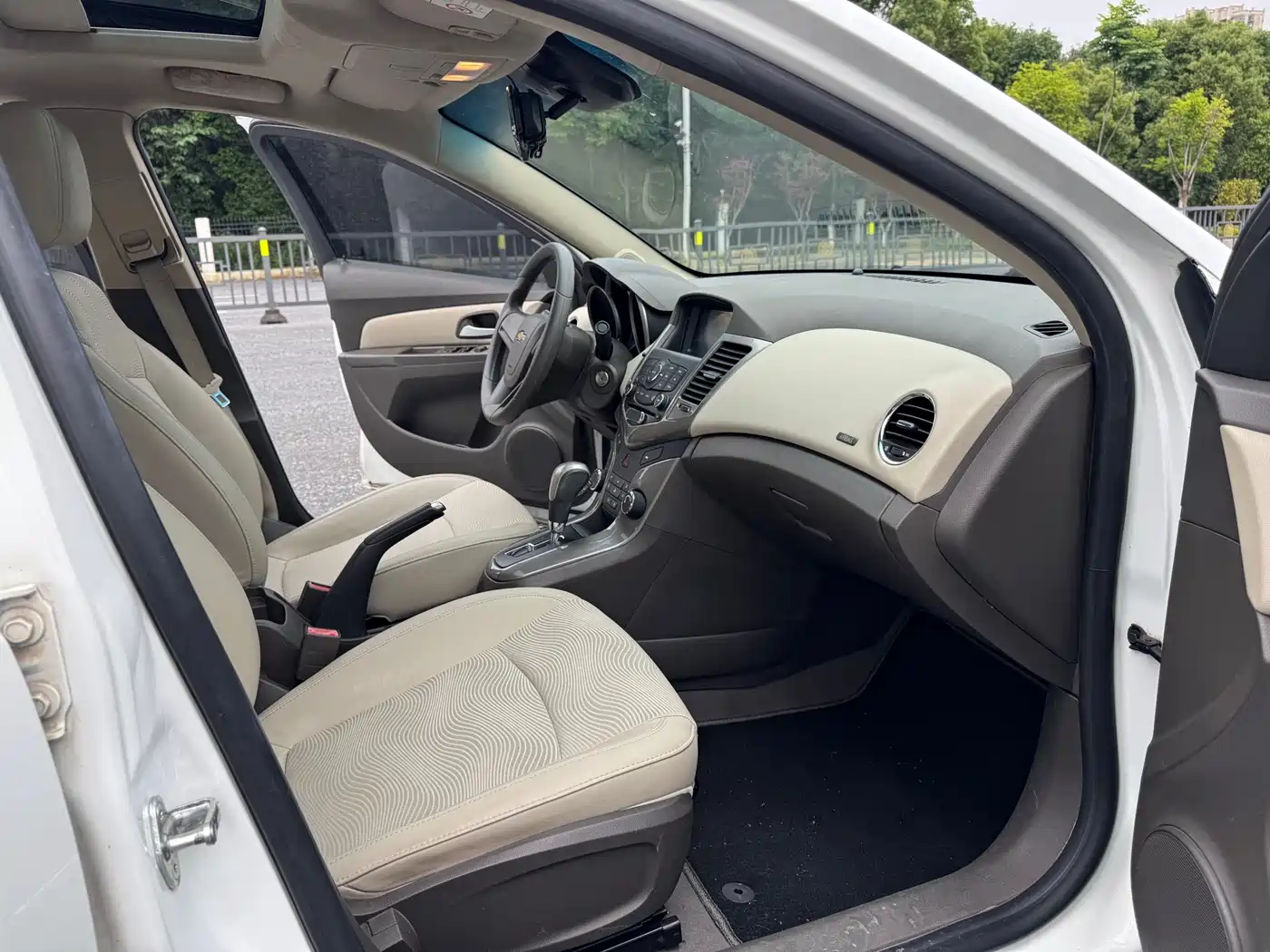 Chevrolet Cruze 2015 1.5L Classic SE AT фото 8