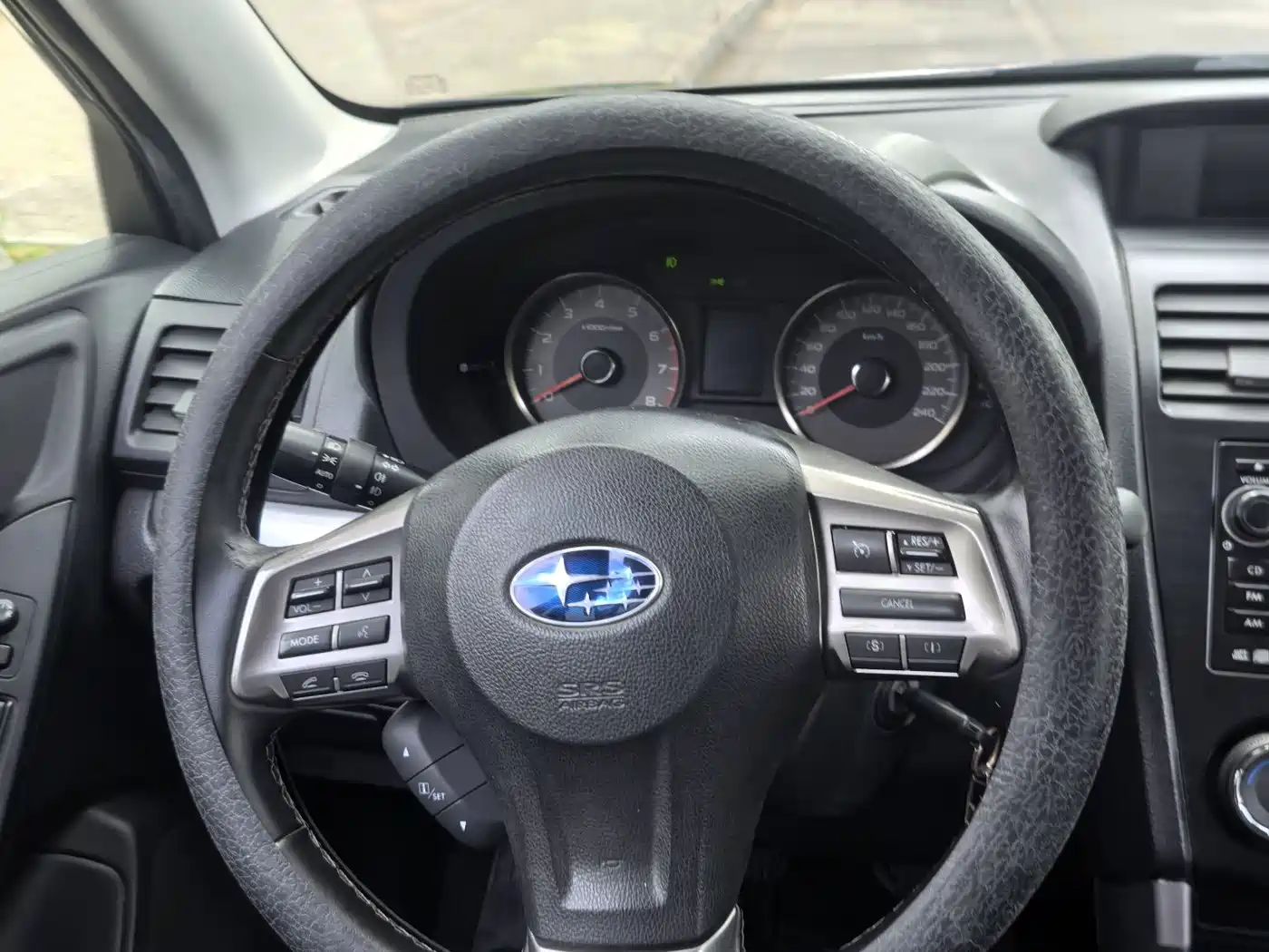 Subaru Forester 2013 2.5i Automatic Luxury Edition фото 14