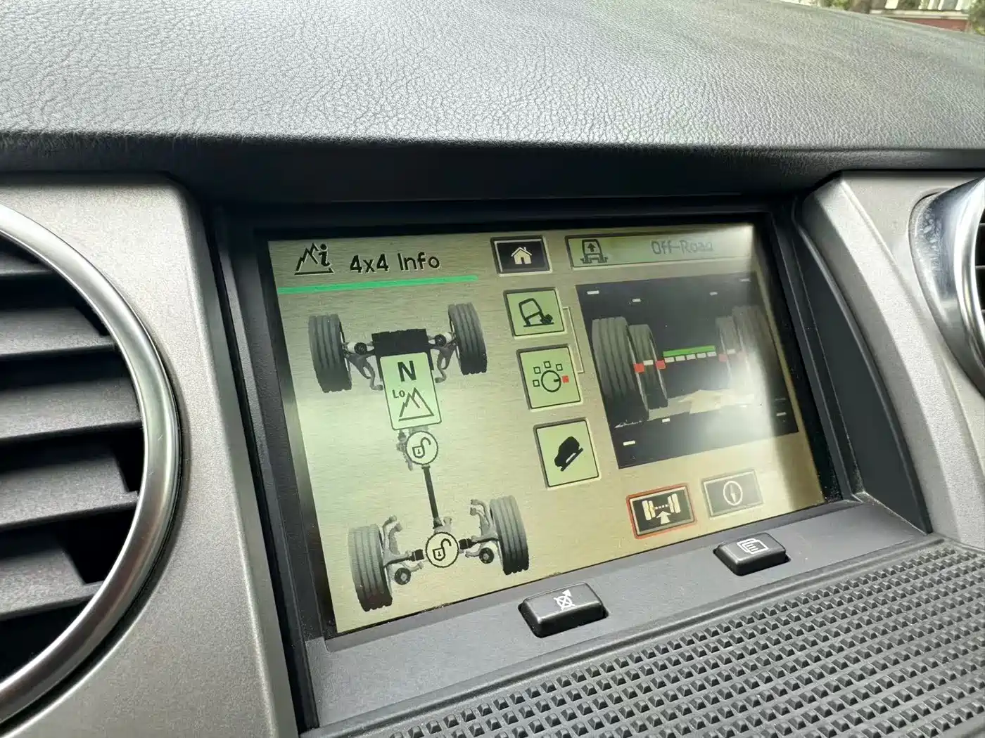Land Rover Discovery 2005 Model 4.0 SC V6 HSE фото 20
