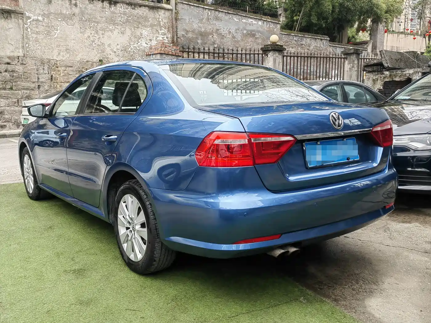 Volkswagen Lavida 2013 1.4TSI Manual Luxury Edition фото 6