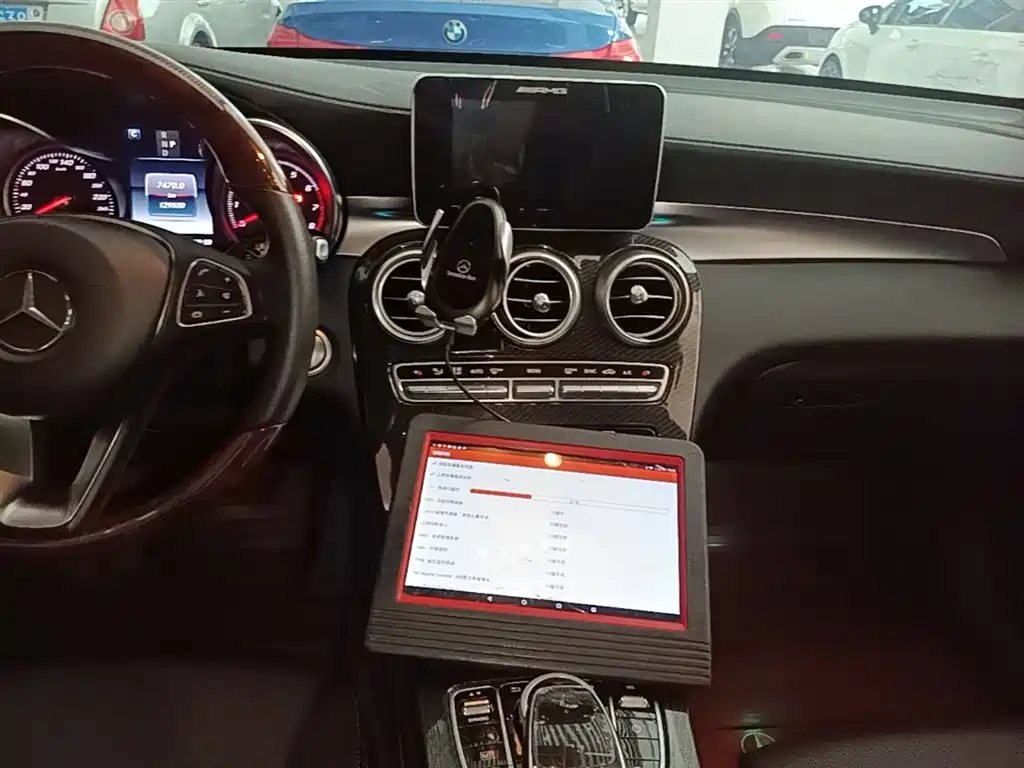 Mercedes-Benz GLC 2017 GLC 260 4MATIC Luxury фото 13