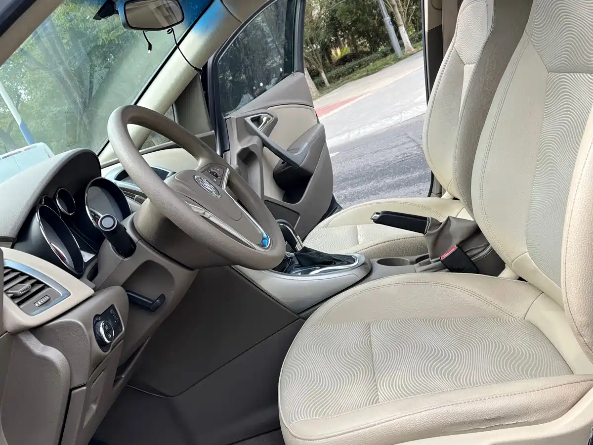 Photo 9 - Buick Excelle