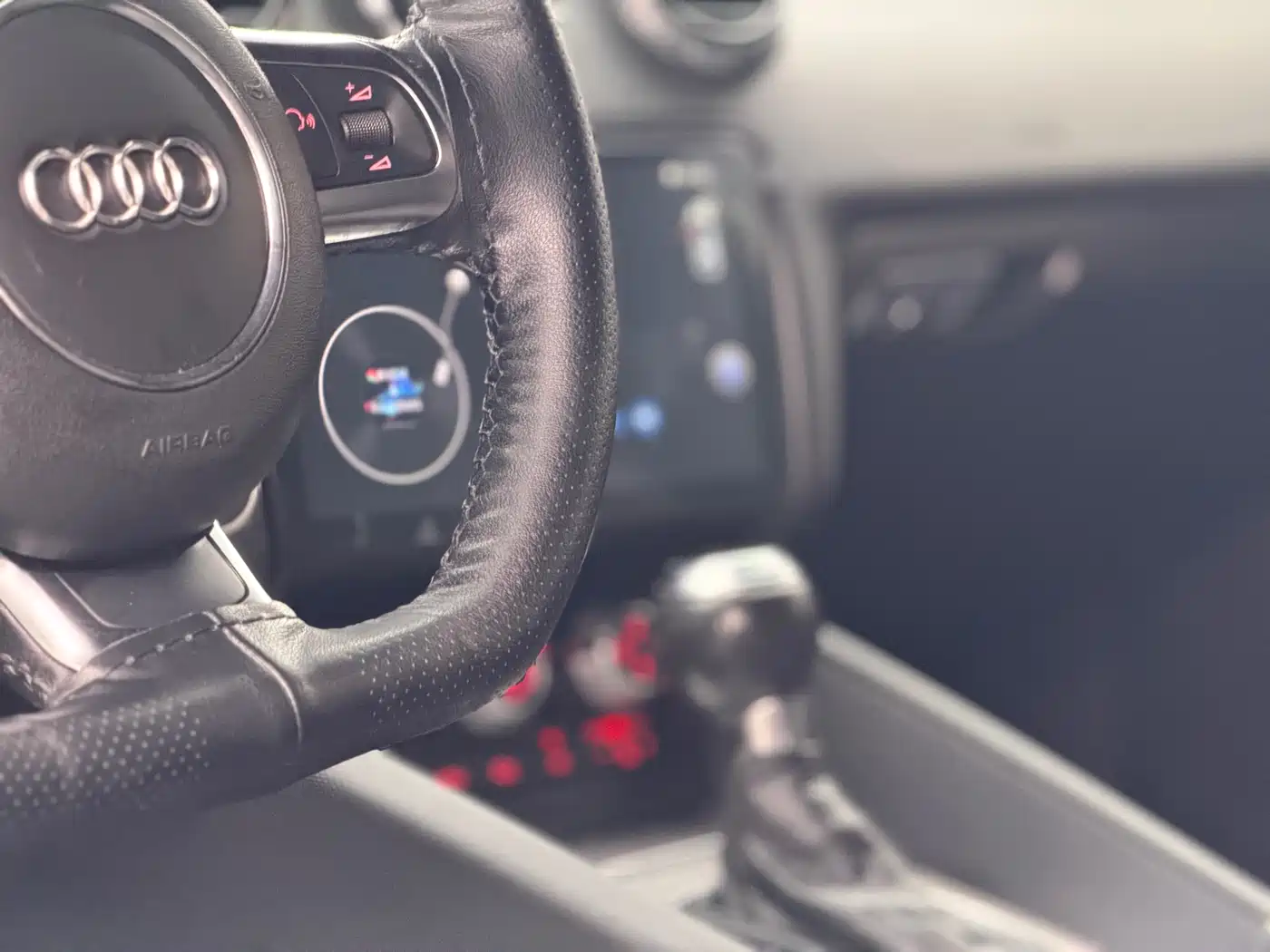 Audi TT 2011 TT Roadster 2.0TFSI фото 6