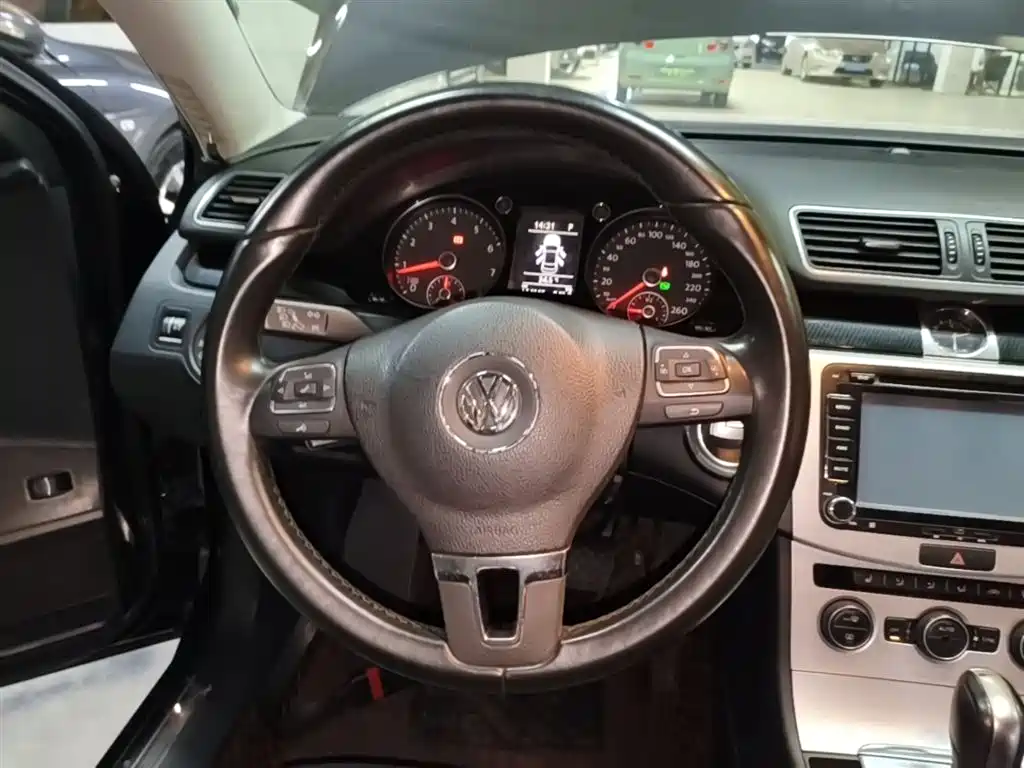 Volkswagen Magotan 2013 1.8TSI Luxury фото 11