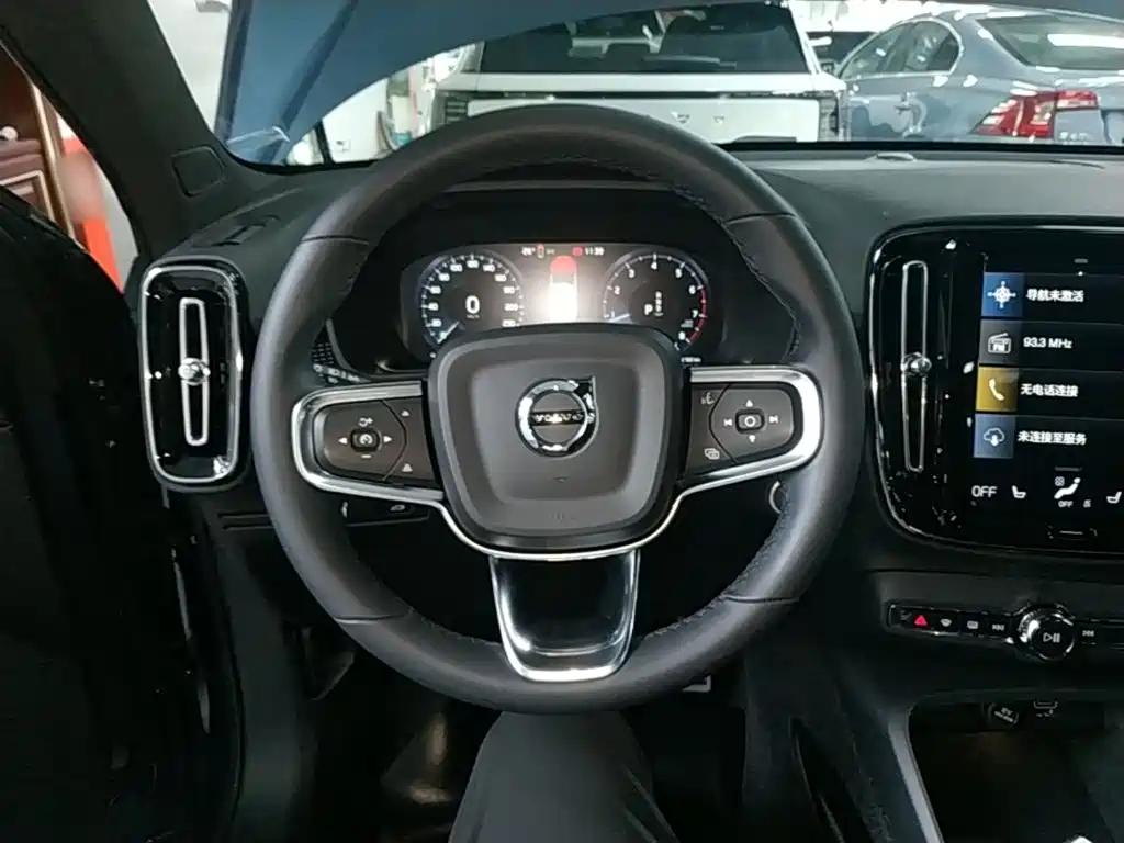 Volvo XC40 2022 2022 Model T4 AWD Smart Vision Sport Edition