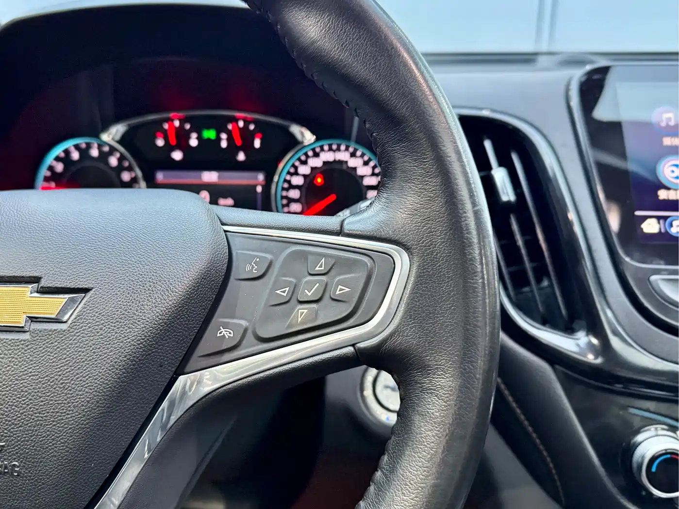 Chevrolet Equinox 2021 535T Yujie Edition фото 21