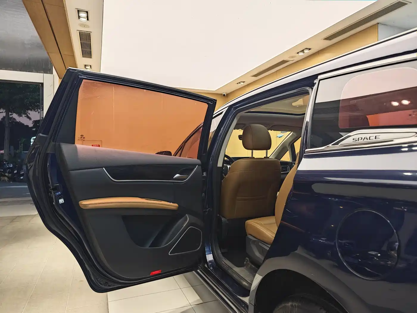 BYD Song MAX 2019 1.5T Auto Smart Connect Dynamic 6-seater China VI фото 20