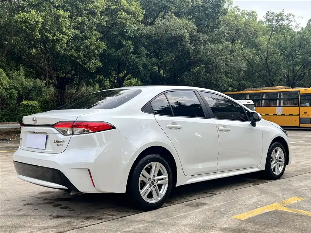 Toyota Levin 2021 185T CVT Luxury Edition фото 7