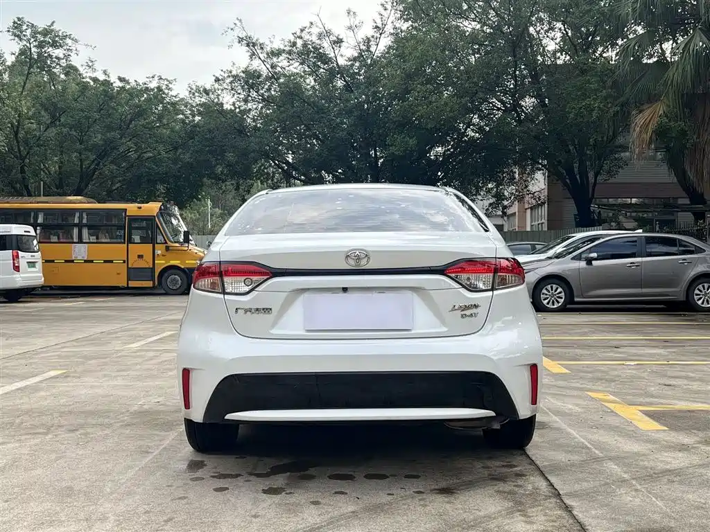 Toyota Levin 2021 185T CVT Luxury Edition фото 8