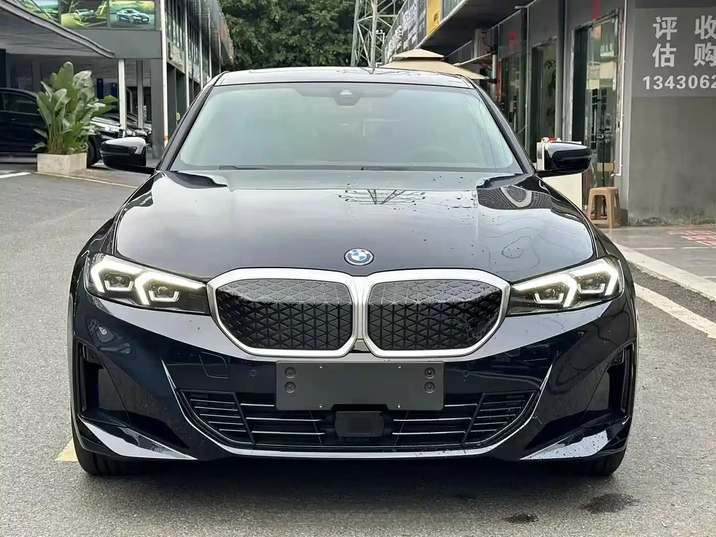 BMW i3 2025 eDrive 35 L фото 2