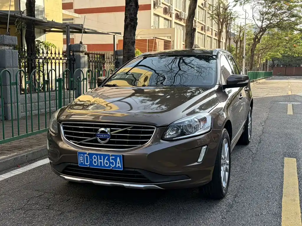 Photo 1 - Volvo XC60